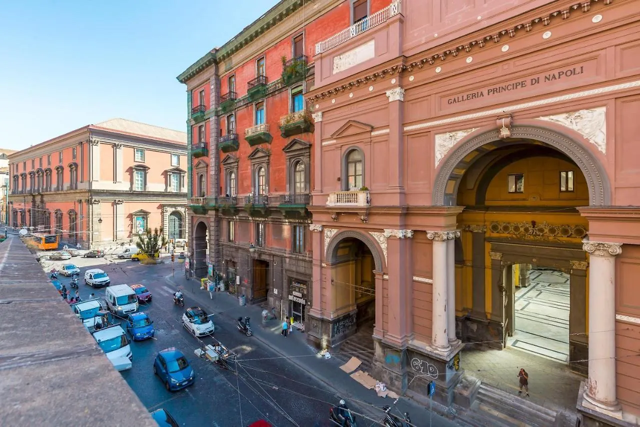 Design & Studio Duplex At National Museum Naples