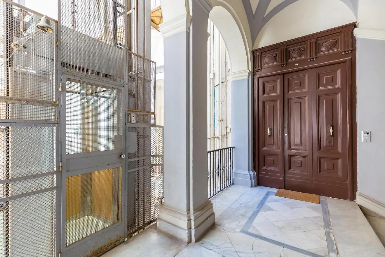 Design & Studio Duplex At National Museum Naples 0*,